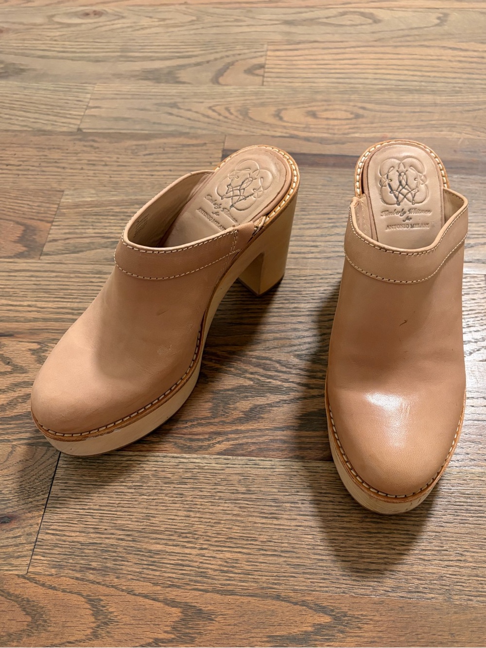 Antonio Melani tan heeled clogs size 7 fair condition